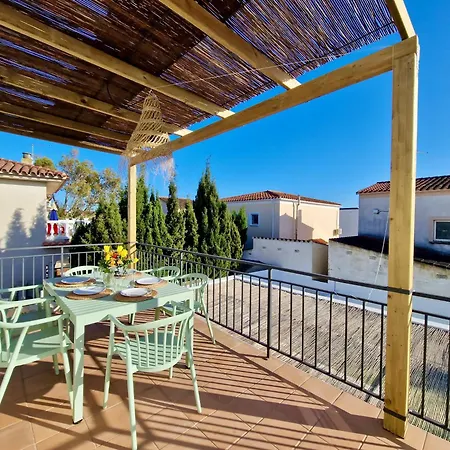 Gorgot P1 I Con Terraza Y Piscina Comunitaria Cerca De La Playa Empuriabrava