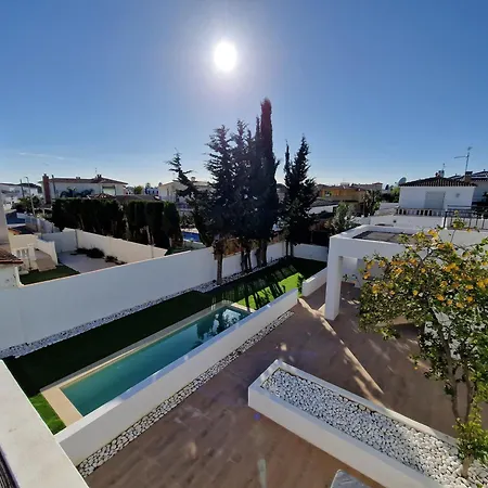 Gorgot P1 I Con Terraza Y Piscina Comunitaria Cerca De La Playa * Empuriabrava